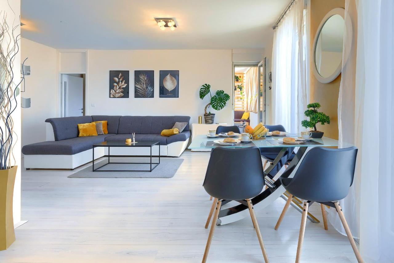 Appartement Seny Gold à Pula Extérieur photo