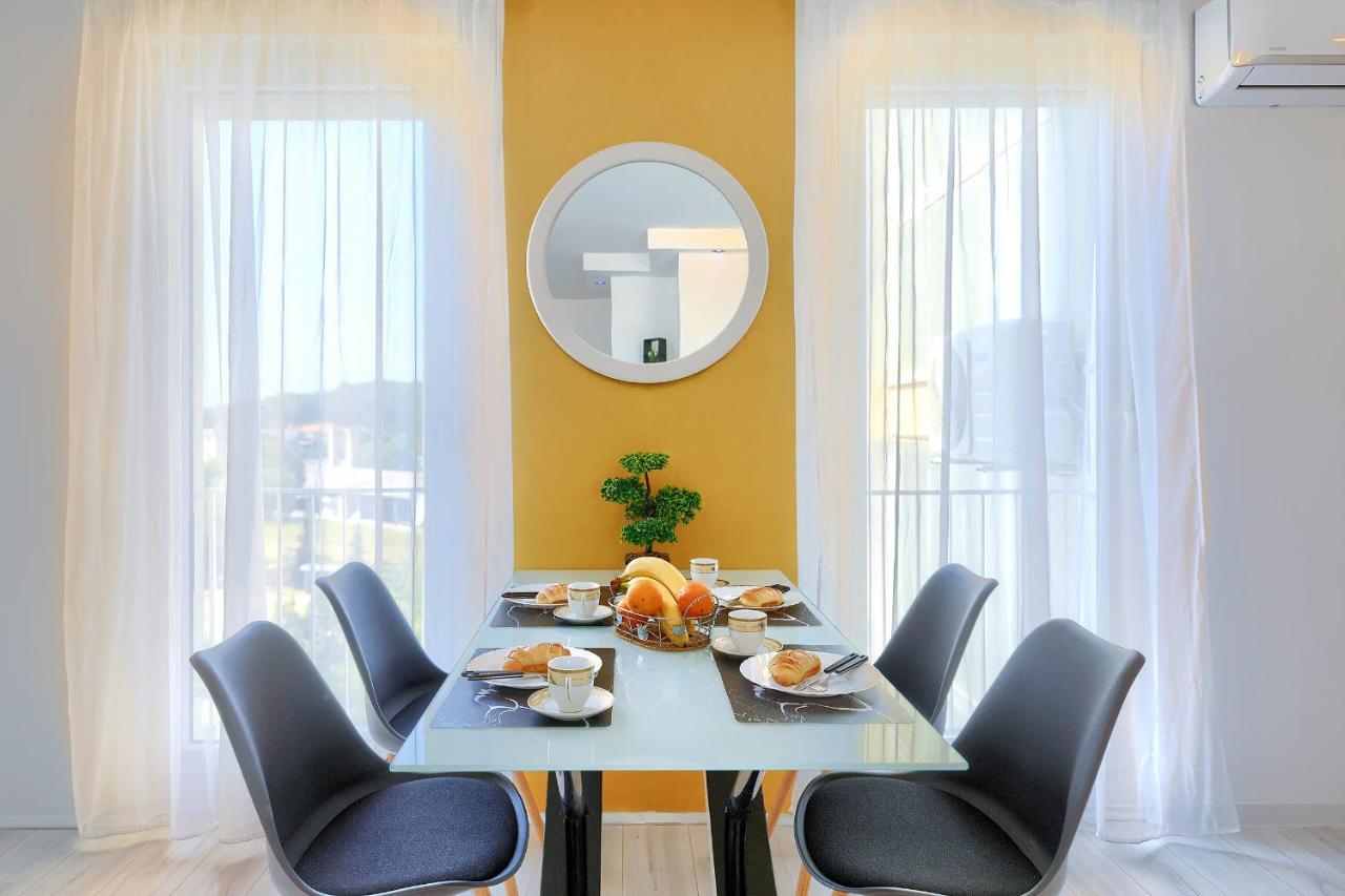 Appartement Seny Gold à Pula Extérieur photo